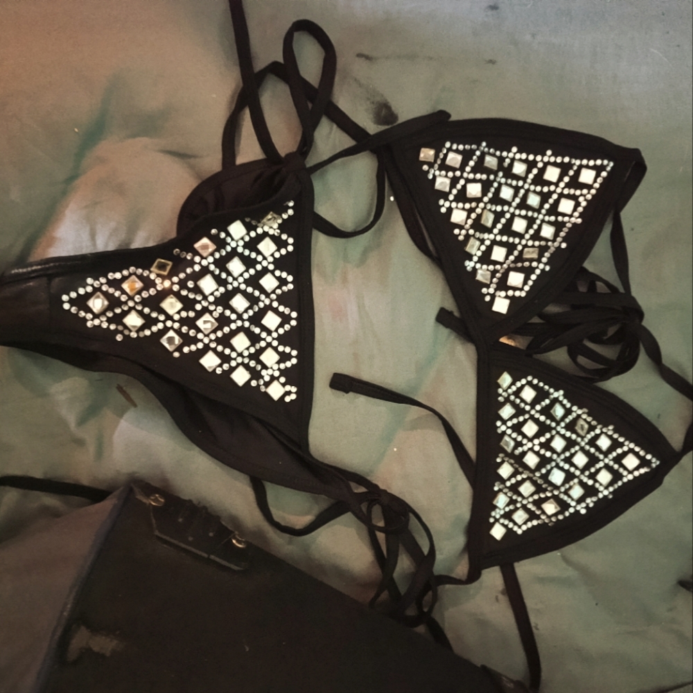 Jeweled scrunch butt bikini